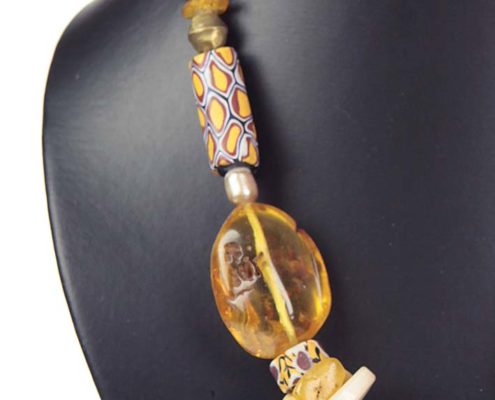 Collier ambre - millefiori - perles, ... C755 B