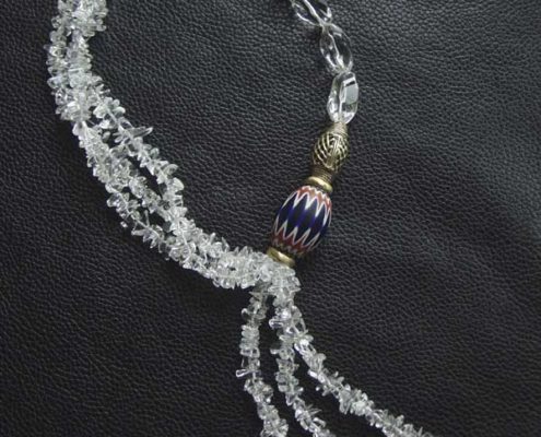 Collier avec perle à Chevrons