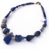 Collier asymétrique bleu - lapis lazuli, perles, bronzes, ... - D671B