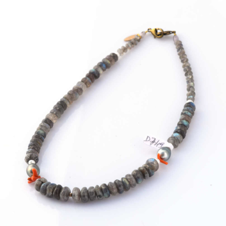 Collier "perles noires", labradorite, corail... - D749A